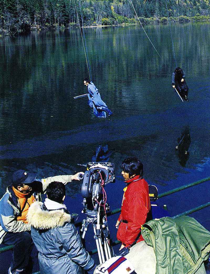 被“胡霍”虐疯的来看李连杰梁朝伟湖面