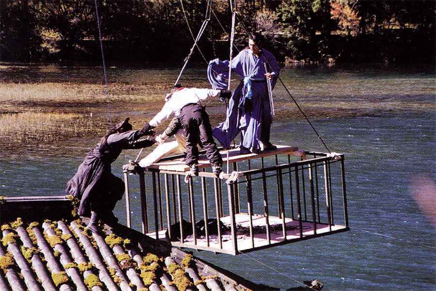 被“胡霍”虐疯的来看李连杰梁朝伟湖面