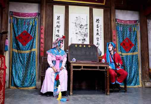 常远《穿越吧》守规矩学艺德 反串演出体验徽班文化