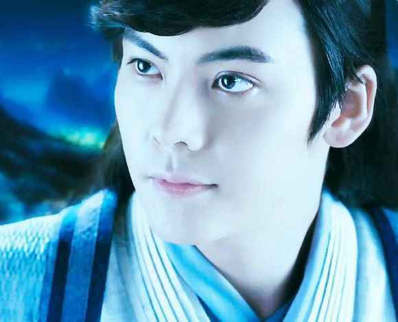 陈伟霆他的眼神里有千万日月星辰(组图)