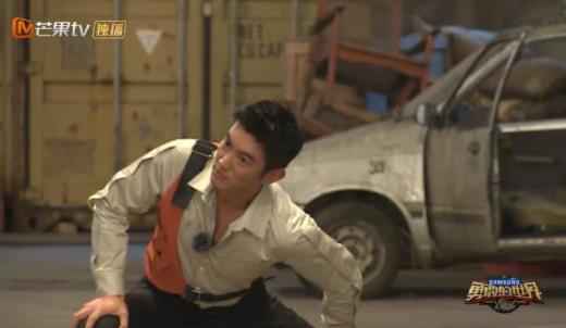 杜江马鞍上落水，杨迪“补刀”：这是我看到的杜江吗？