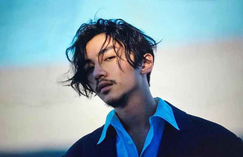 陈晓陈妍希一同现身百花迎春彩排现场，恩爱同框甜蜜对视