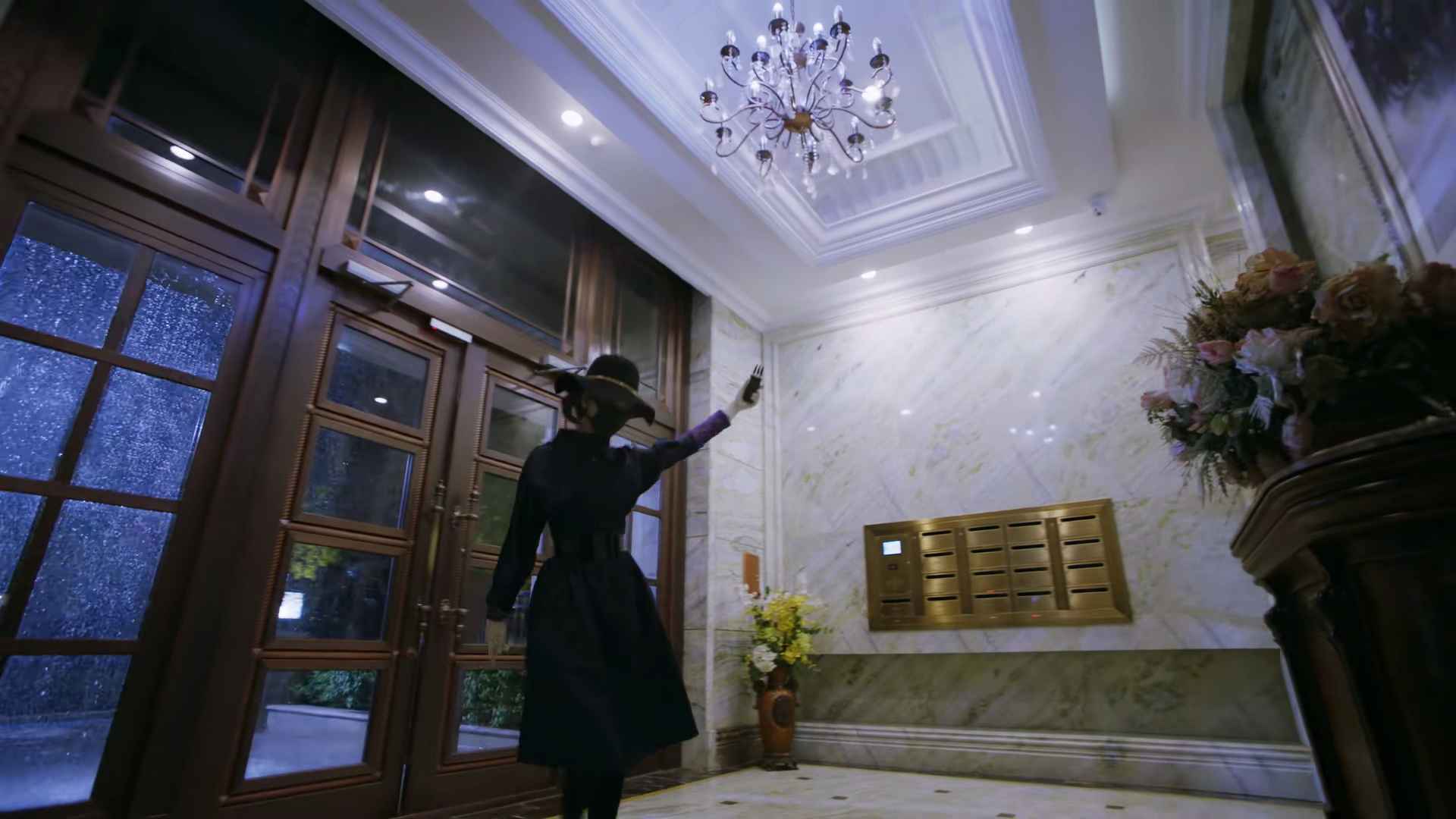 暴风眼:周恋即将暴露,反派终于落马一人,塑料姐妹花要开撕了