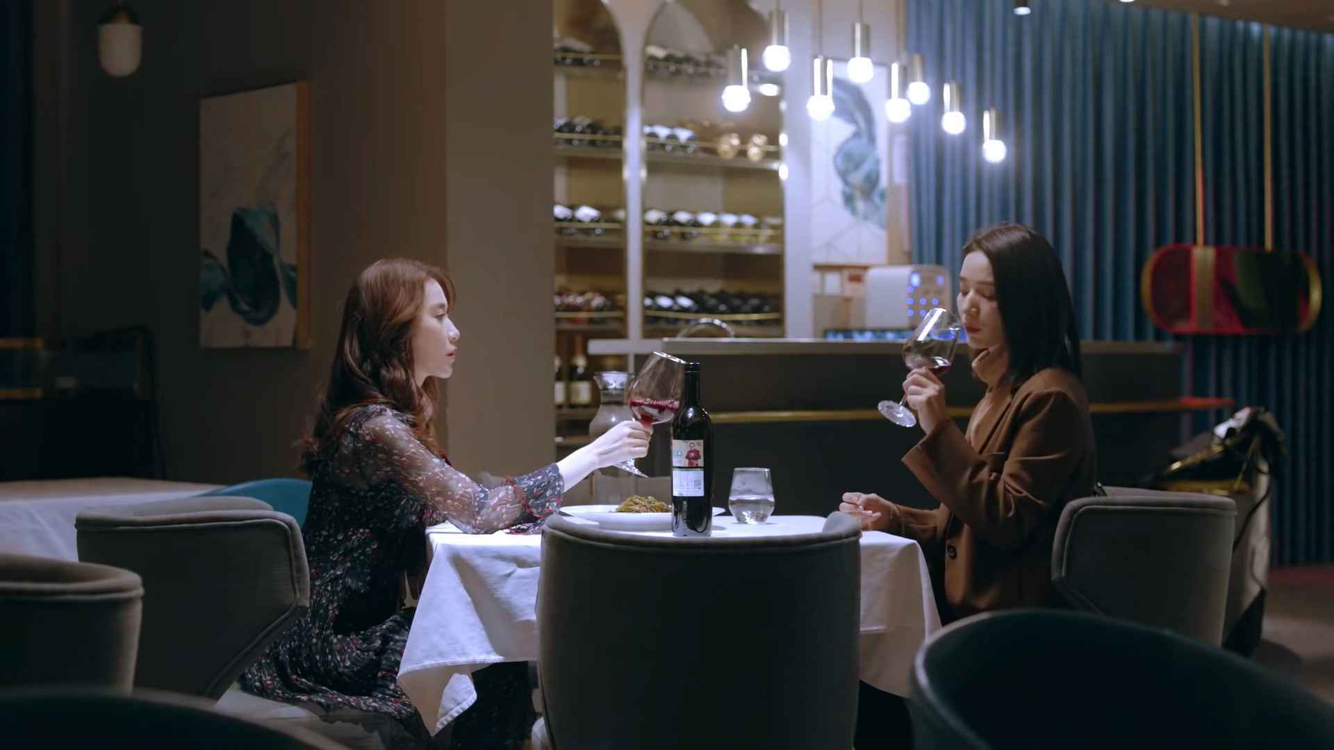 暴风眼:周恋即将暴露,反派终于落马一人,塑料姐妹花要开撕了