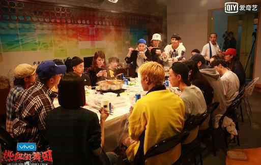 团魂燃烧！《热血街舞团》“最狠”赛制无法阻挡兄弟情深