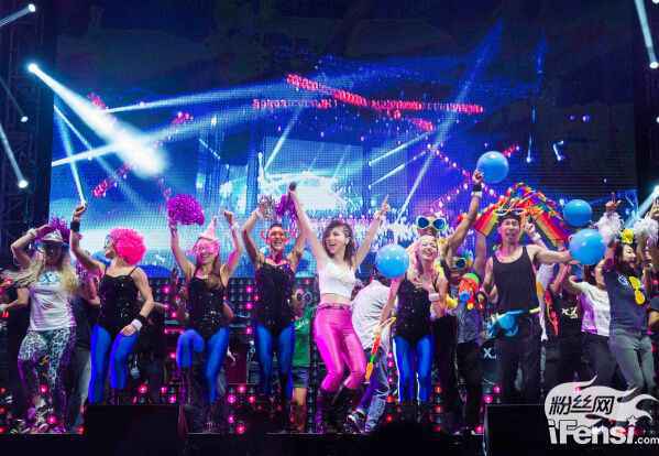 邓紫棋X.X.X.LIVE内地巡演北京完美收官