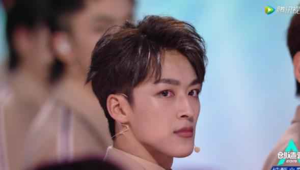 《创造营2019》决赛之夜R1SE成团 何洛洛第二名高位出道