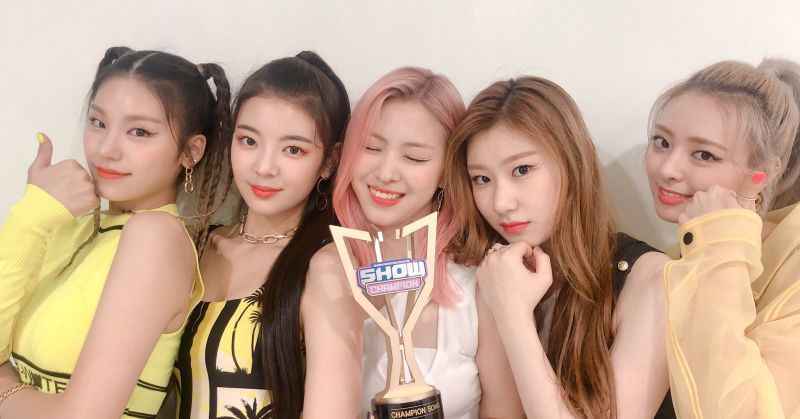 ITZY 蝉联《Show Champion》冠军 再创「连三冠」纪录！
