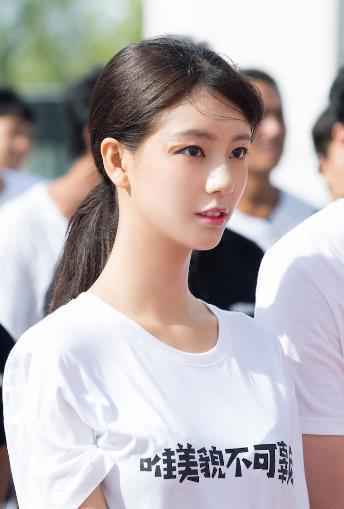 《唯美貌不可辜负》开机 辛瑞琪挑战“双面女主”