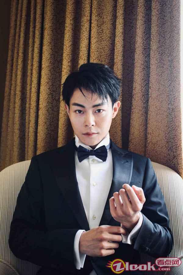 演员董畅 董畅亮相中国影视之夜 作品《望道》坚守青春信仰