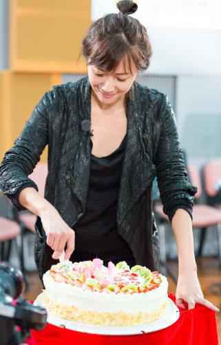 徐静蕾《跨界歌王》突破自我 直面人生最大挑战