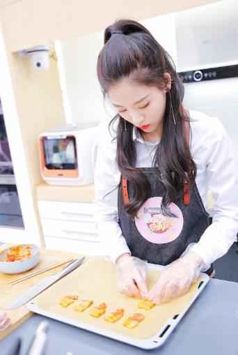 《心动的味道·厨语》全员高能逆袭 SNH48孙芮成店长 尽职何楷成蔡海鹏获赞