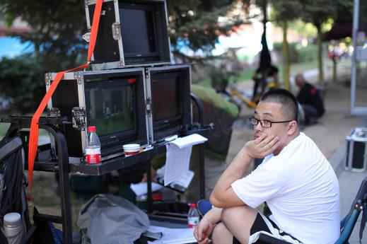 都市情感剧《超级翁婿》今晚收官 导演耿明吉转型新作笑中带泪