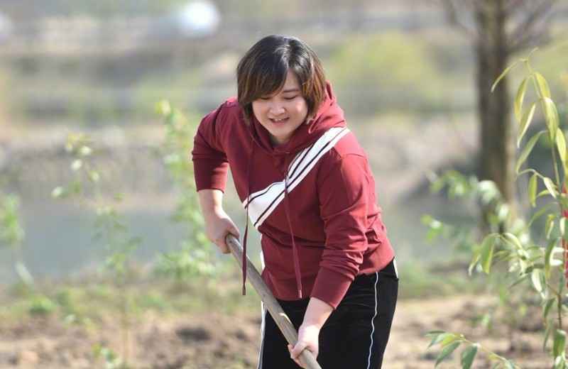 蓝台又摊上事了！暴雨录制节目被嘲冷血，高以翔事件又将重演？