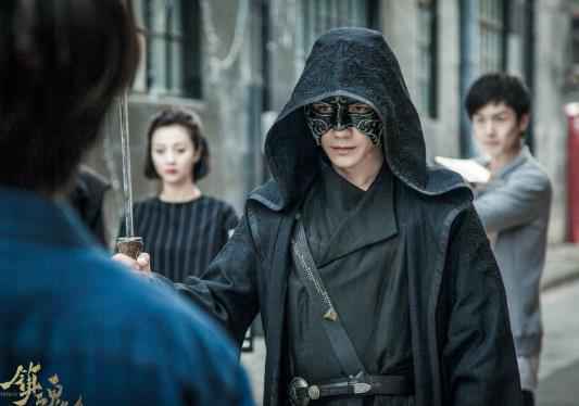 双角色同框粉丝过年 朱一龙:我对这个人物有“瘾”