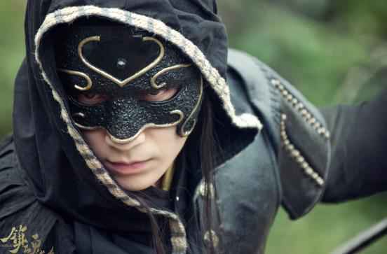 双角色同框粉丝过年 朱一龙:我对这个人物有“瘾”