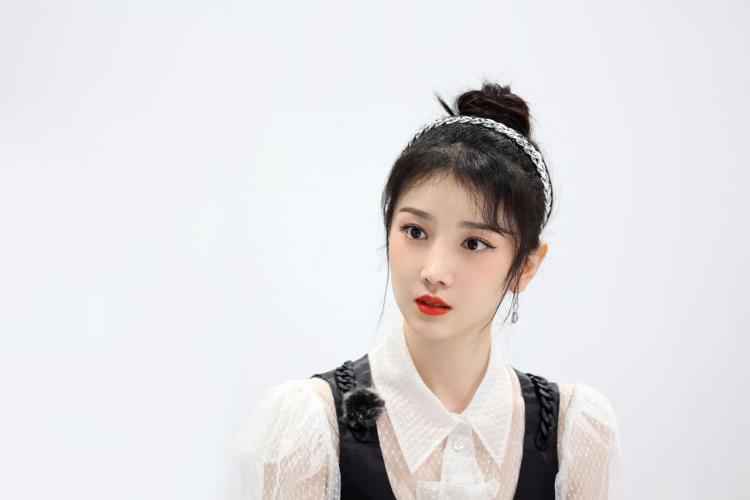 陈小纭《让生活好看》第二季春游误入相亲角 聊感情观说付出要对等