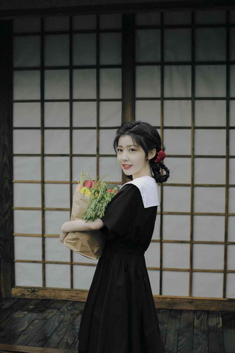 赖美云《雨中语》细腻戳心 唱出成长滋味与青春遗憾