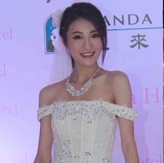 林峯妹妹低调嫁金融才俊 山顶豪宅办婚礼