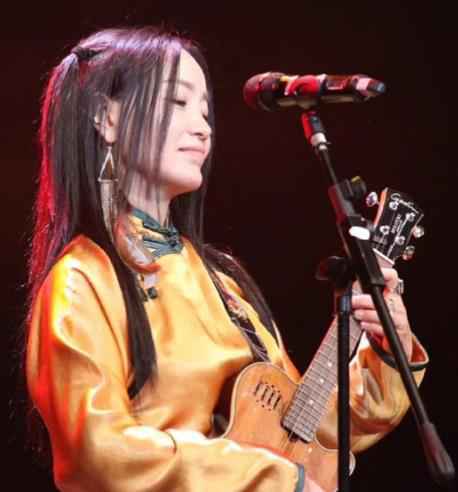 斯琴格日乐最新专辑《织谣III》发布 追寻古老歌谣灵魂中的生命力