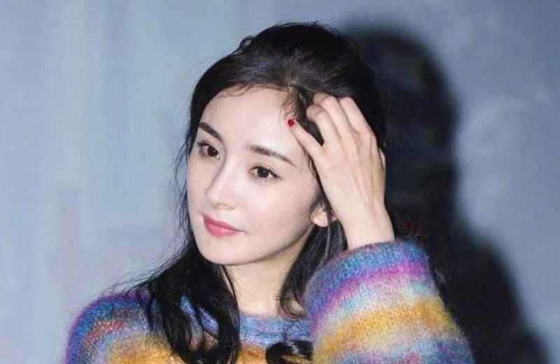 《创造营2020》选手撞脸杨幂，还是位来自俄罗斯的美女