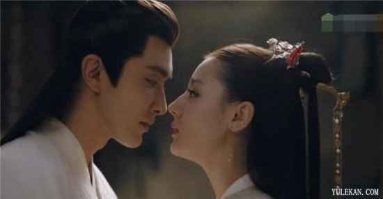 《枕上书》帝君为什么在大婚时丢下凤九去见姬蘅？