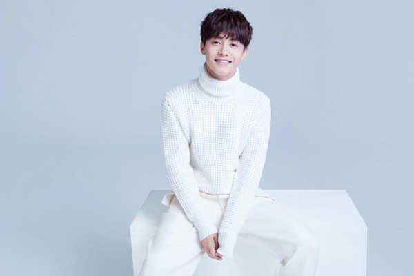 马天宇翻唱经典《让我们荡起双桨》 温柔之声唱响赤子童真