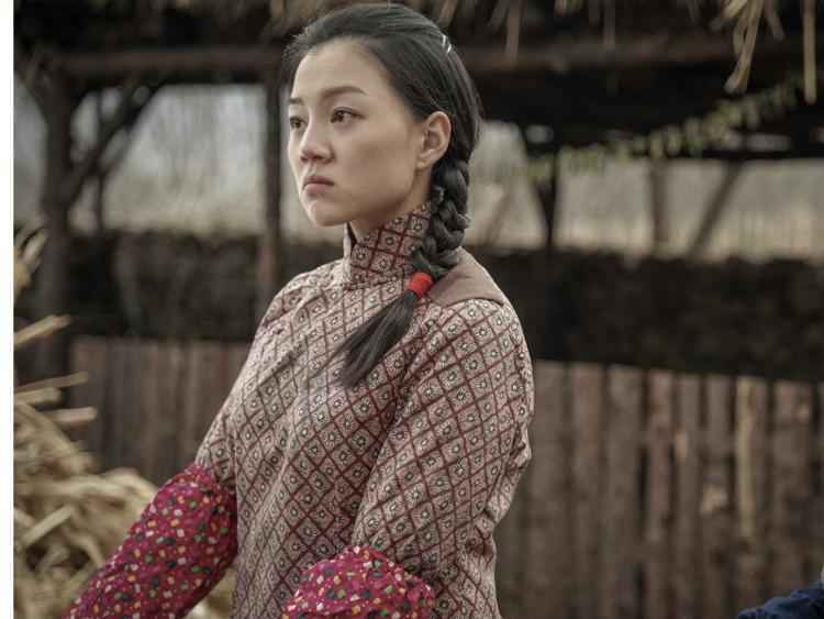 年代剧《妈妈在等你》正在热播中 新晋演员曲笑莹实力出演