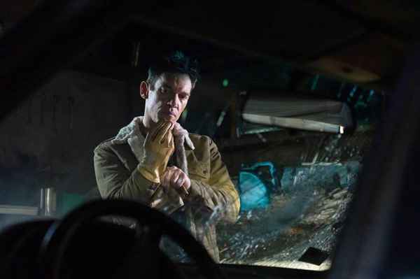 甜茶新片《骨头与一切》首曝剧照 惊悚新片《好邻居》释出首张剧照