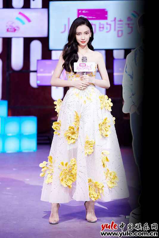 《心动的信号4》开播 Angelababy化身心动侦探解读心动讯息