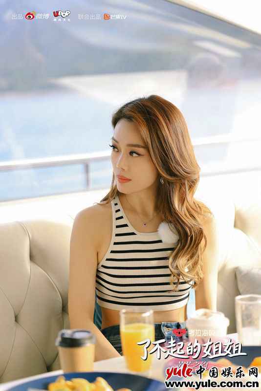 霍汶希容祖儿《了不起的姐姐》热播中 回忆往日趣事畅谈人生感悟