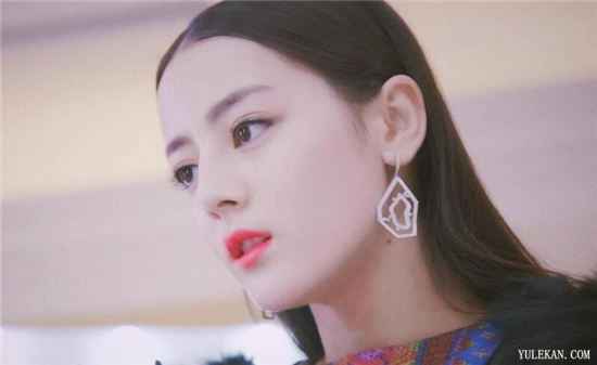 《枕上书》备受吐槽的迪丽热巴 为什么演配角却很出彩？