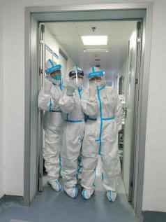 《我的白大褂·抗疫日记》开播 这个VLOG实在不一般