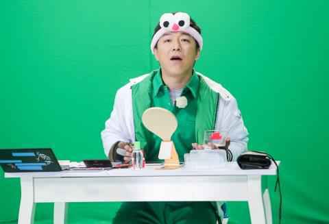 《极限挑战》掀扫码大战 “青岛贵妇”黄渤变身美妆主播