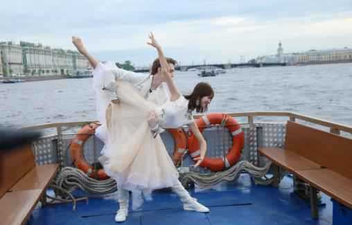 《旅途的花样》林志玲、金晨搭档“俄罗斯芭蕾王子”起舞获赞