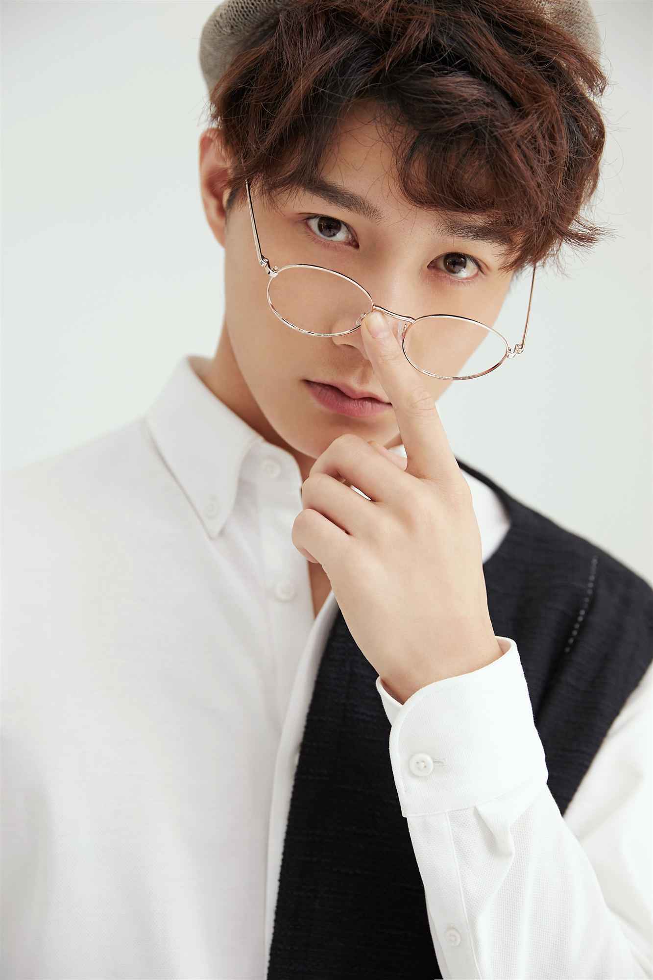 杨廷东《全职高手》圆满收官 荣耀永不散场