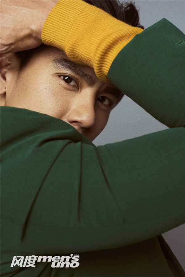 彭于晏迷之角度依然帅 上演“全身杀”