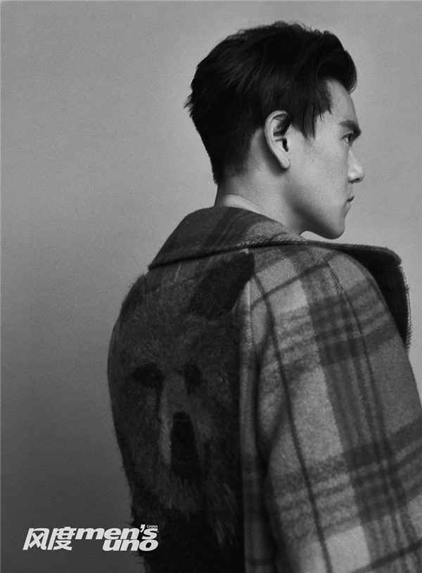 彭于晏迷之角度依然帅 上演“全身杀”