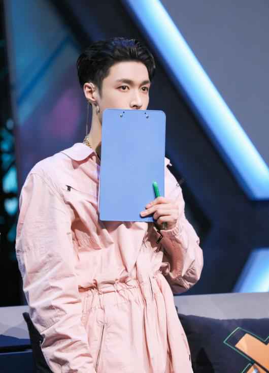 张艺兴街舞3犀利点评krump 自己cue流程展“单口相声”