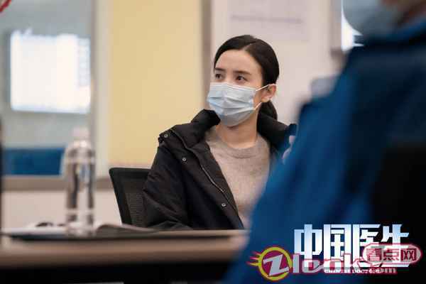 《中国医生》曝超燃终极预告 朱亚文、宋佳实力演绎抗“疫”感人故事