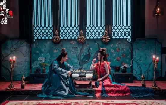 《媚者无疆》逆袭暑期：光影艺术与现代审美的完美融合