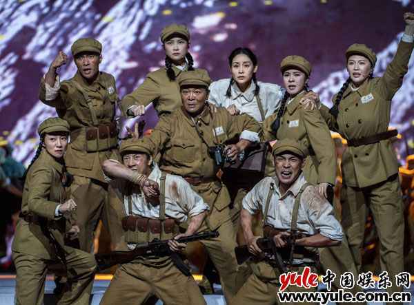 李宇春《伟大征程》演唱《英雄赞歌》致敬先烈英雄 铿锵坚毅演绎时代精神