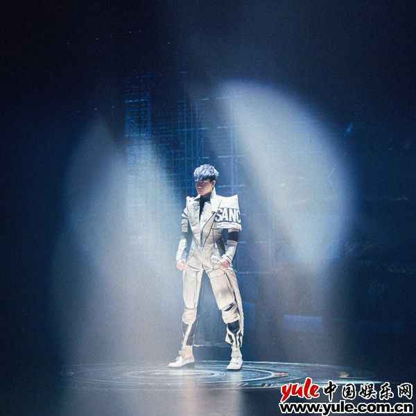 林俊杰直播为蜡像惊喜云揭幕 “圣所”终点站演唱会即将震撼开唱