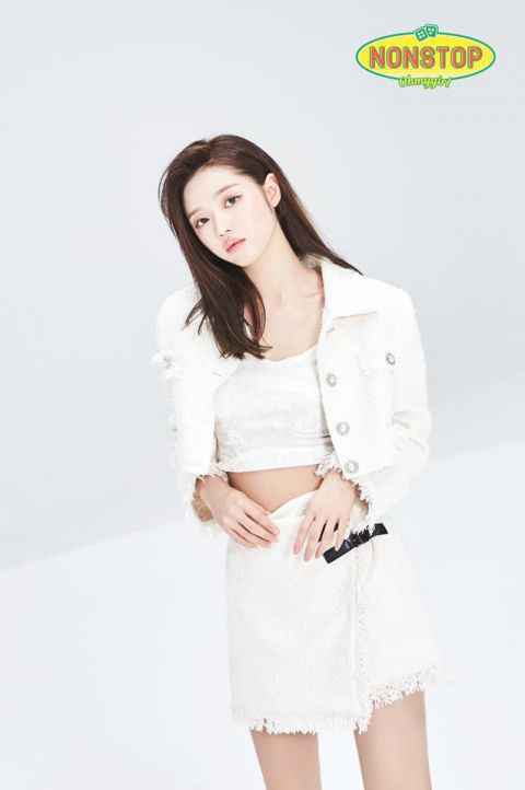 小脸舞后 YooA 将与师弟团 ONF 在《Road To Kingdom》带来合作舞台！