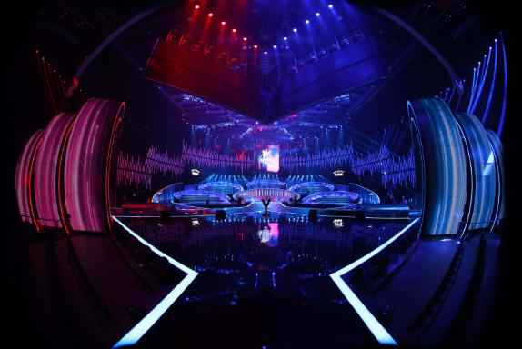 东方卫视《中国梦之声·我们的歌》曝光竞演舞台 概念元素组合歌曲青春样