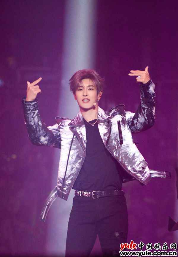 5 李汶翰新EP《汶》首单《Darlin》正式上线,首唱舞台燃爆全场