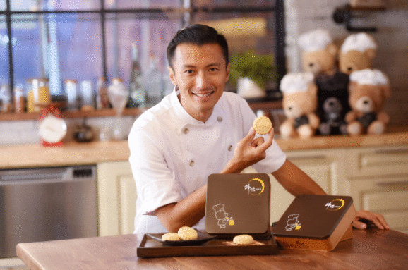 谢霆锋又推新品“月曲奇” 旗舰店引来预购“锋”潮