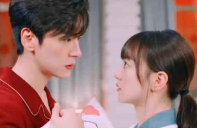 贺先生的恋恋不忘小宝的身世是男主儿子吗?小宝是亲生的吗?