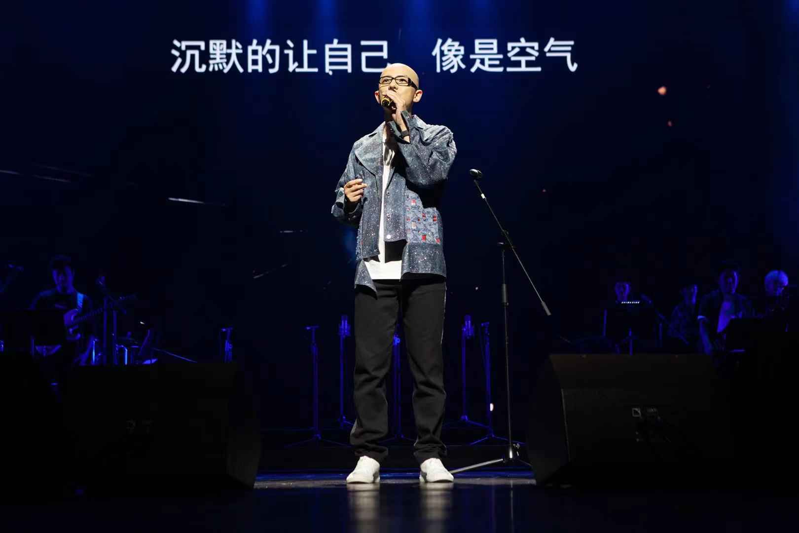 平安《我爱你中国》演唱会厦门站回忆“好声音”初识舞台