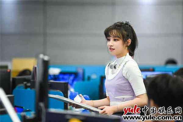 《奔跑吧9》圆满收官,有笑有泪有感动,跑男家族团魂燃烧不舍再见!